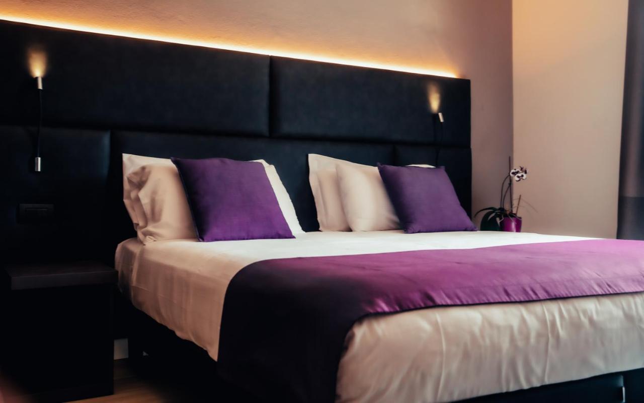 Hotel Benaco Desenzano del Garda Kültér fotó