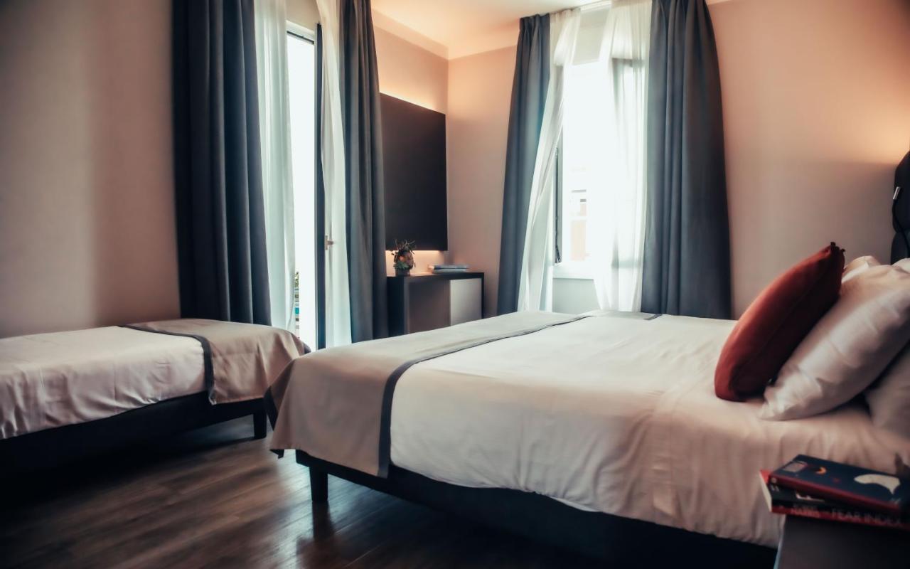 Hotel Benaco Desenzano del Garda Kültér fotó